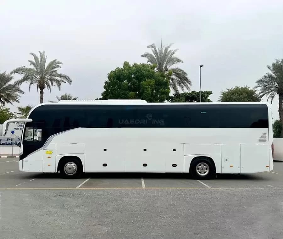 50 Seater Luxury Bus - Luxury 50 Seater
