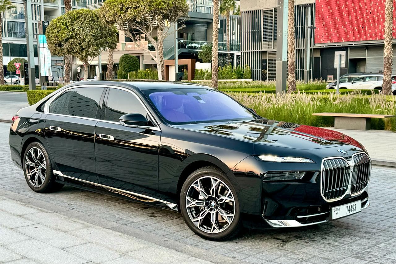 BMW 735Li 2025 - Image 5