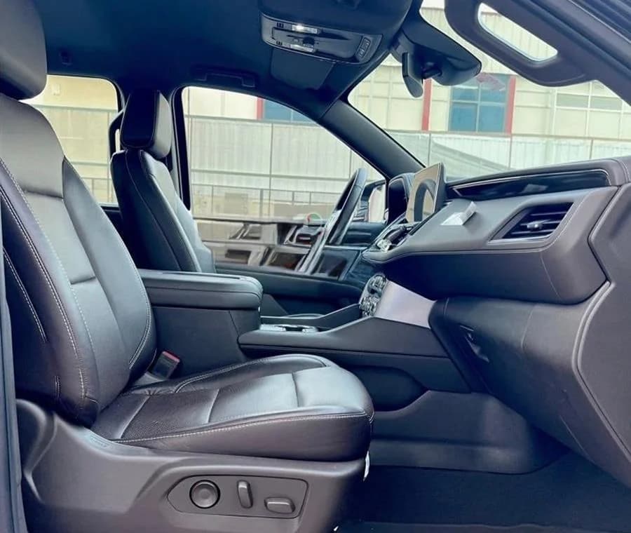 GMC Yukon XL - Image 2