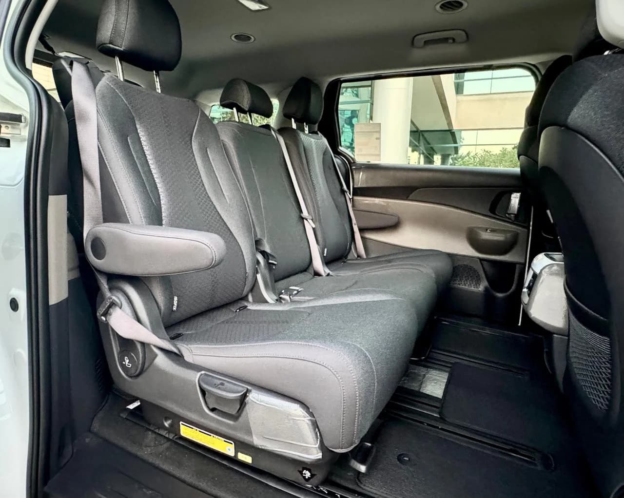 KIA Carnival - Image 4